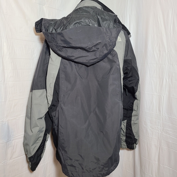 The North Face mens parka - Picture 6 of 8